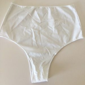 Oseree white latex bikini bottoms size small